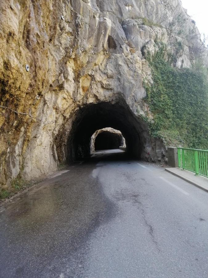 La Grande Chambre Saint-Jean-en-Royans Luaran gambar