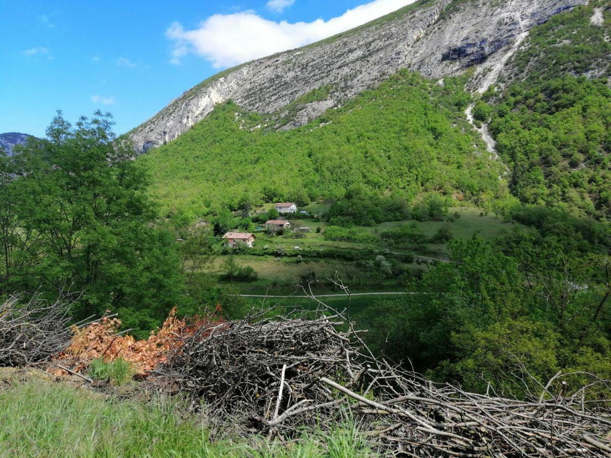 La Grande Chambre Saint-Jean-en-Royans Luaran gambar